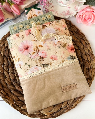Przejdź do produktu Book Sleeve CICHY PORANEK