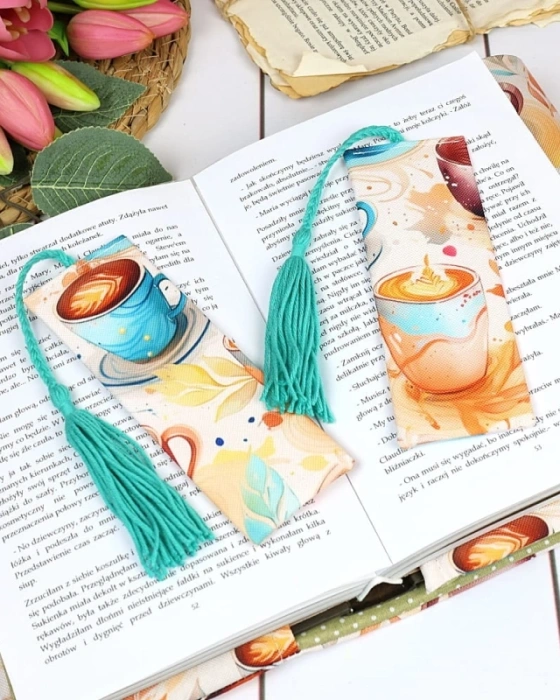 zakładka do książki we wzorze caffee latte z chwostem