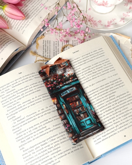 zakładka do książki handmade z motywem starej księgarni, idealny prezent dla mola książkowego