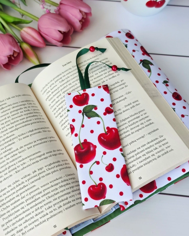 zakładka do książki handmade z motywem czereśni