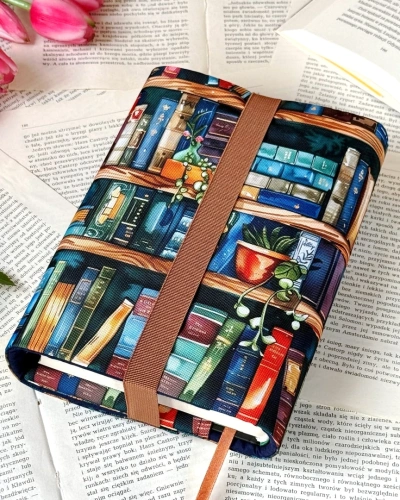 Przejdź do produktu Etui na duże książki od 23 do 27 cm (warianty) -BIBLIOTECZKA