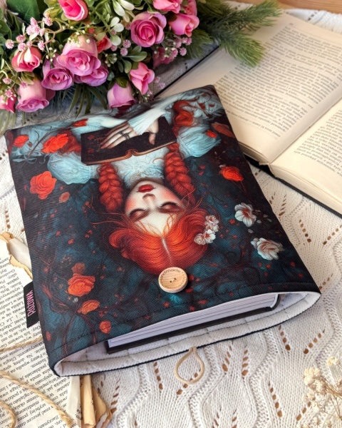Book sleeve ANNE AND BOOKS