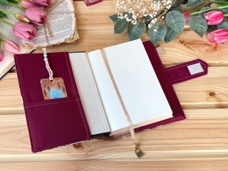 Etui okładkowe BOOKS AND FLOWERS