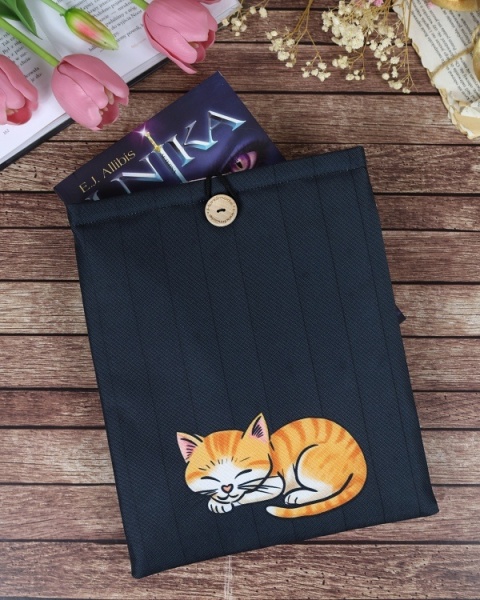 Book Sleeve KOTEK - czarny