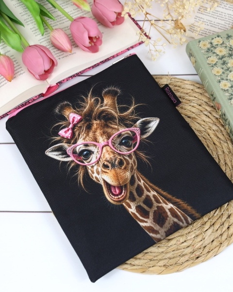 book sleeve etui na książki i tablety żyrafa Grażyna
