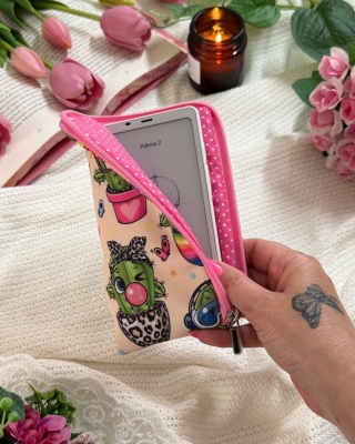 PRZEDSPRZEDAŻ - Etui na czytnik lub telefon - HAPPY CACTUS