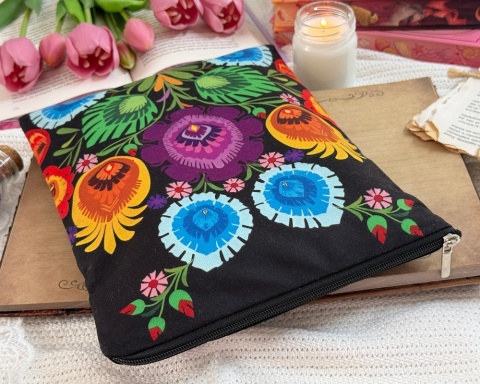 Book Sleeve FOLK