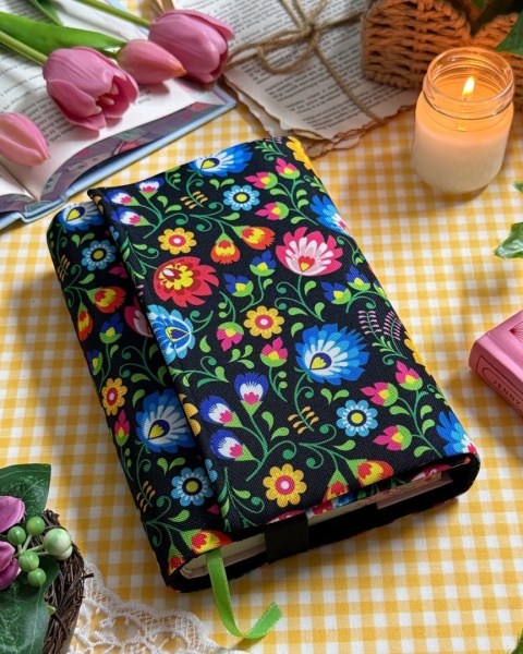 Etui na książkę FOLK