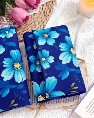 Etui na mniejsze książki NIEBIESKIE MALOWANE KWIATY