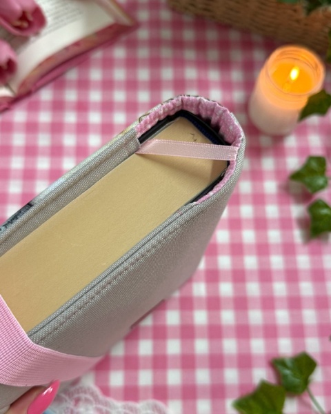 Okładka na książkę lub planer JESZCZE TYLKO JEDEN ROZDZIAŁ