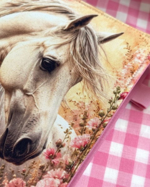 Okładka na książkę lub planer WHITE HORSE