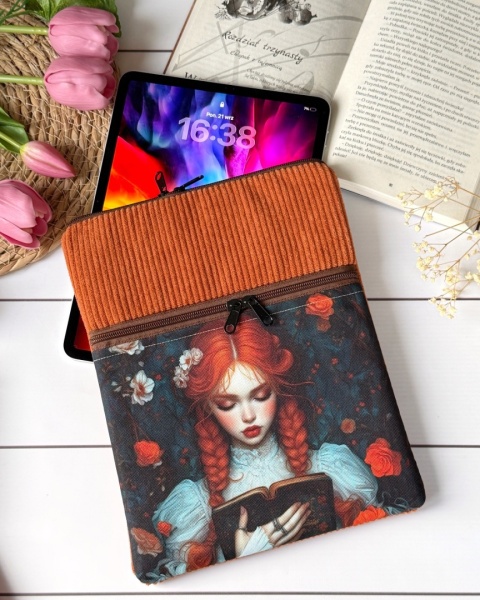 Book Sleeve z kieszonką ANNE AND BOOKS
