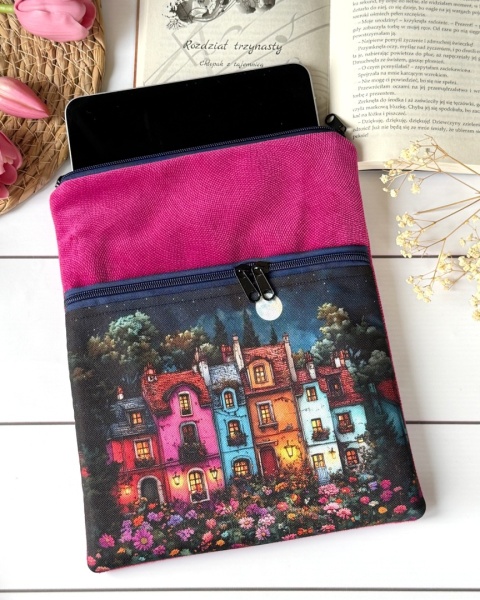 Book Sleeve z kieszonką KAMIENICZKI NOCĄ