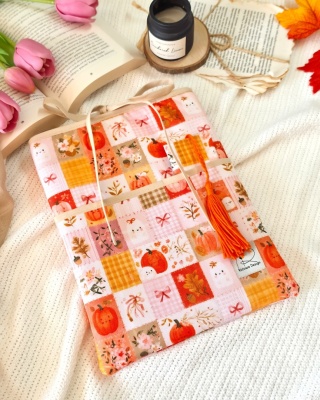 Book Sleeve z kieszonką na książkę i tablet PRZYTULNA JESIEŃ