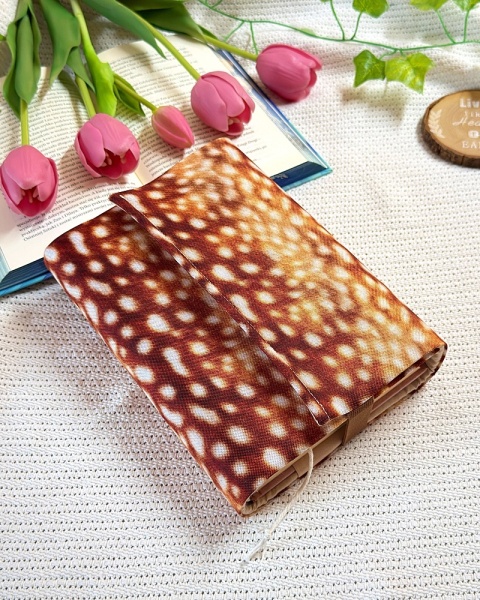 Etui na książkę BAMBI