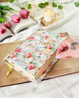 Okładka na książkę lub planer VINTAGE ROSE