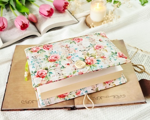 Okładka na książkę lub planer VINTAGE ROSE