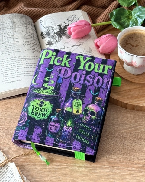 Okładka na książkę lub planer ZACZYTANA WIEDŹMA